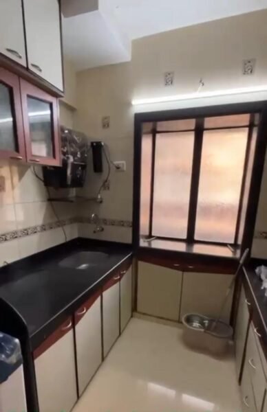 2 Sahring Flat Available – Andheri West
