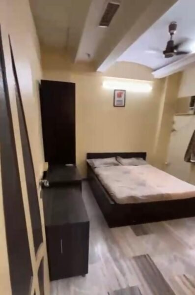 2 Sahring Flat Available – Andheri West