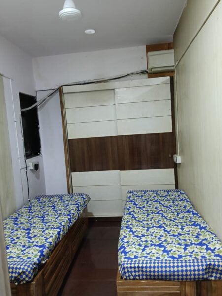 2 Sharing Girls PG -FourBunglow