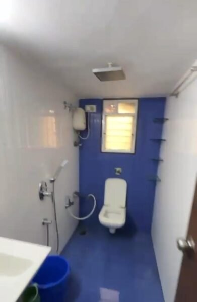 2 Sahring Flat Available – Andheri West