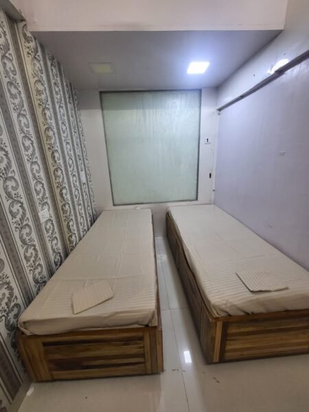 2 Sharing BoysPg -FourBunglow