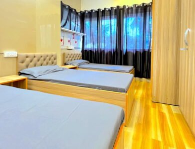 2.5bhk Girls Sharing Apartment - Navpada, Vile Parle East