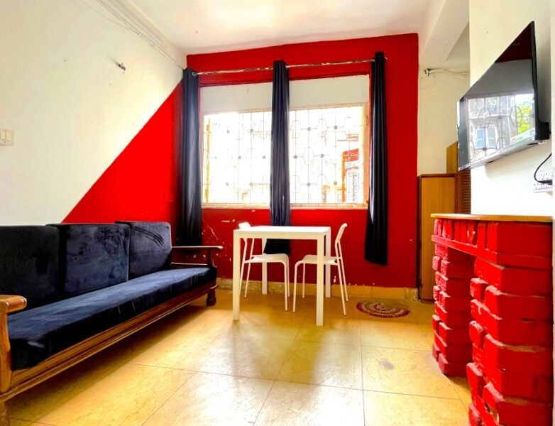 2.5bhk Girls Sharing Apartment - Navpada, Vile Parle East